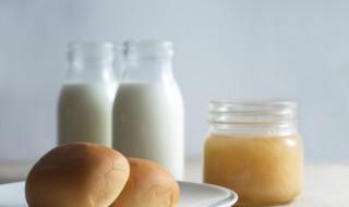 酸奶挤挤小面包的做法 酸奶挤挤小面包简单做饭