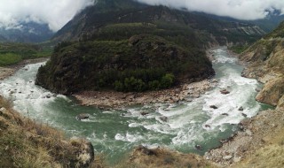 雅鲁藏布大峡谷在哪里 雅鲁藏布大峡谷介绍