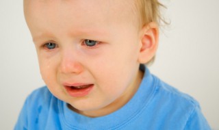 如何正确引导3岁的宝宝情绪 如何引导三岁孩子控制自己的情绪