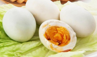 咸鸭蛋的腌制方法出油 咸鸭蛋的腌制方法介绍