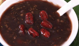 红糖黑米粥做法图解 一道营养美味的养生粥