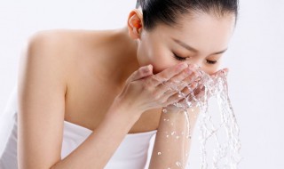 脸补水的最好的方法 脸补水的最好的方法简述