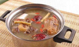 高压锅牛尾汤的做法 营养丰富