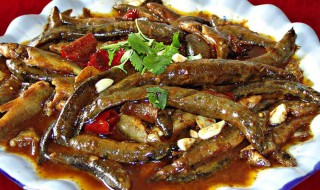 东北酱泥鳅的做法 酱炖泥鳅是黑龙江最经典的做法