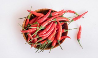 腌辣椒最简单的方法 腌辣椒的做法