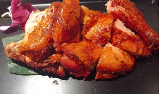 如何做木炭烤鸡 怎么制作木炭烤鸡