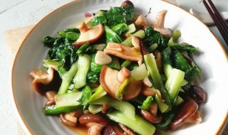香菇炒油菜怎么做 如何做香菇炒油菜