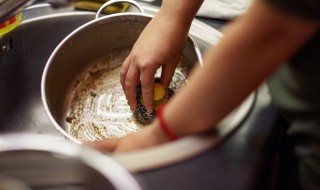 电饭煲内胆清洗妙招 电饭煲内胆清洗妙招有哪些