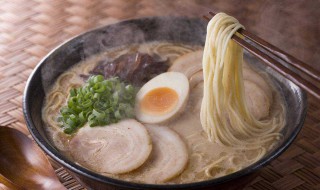 日本拉面高汤的做法 日本拉面高汤的做法是什么