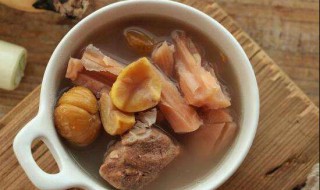 板栗莲藕怎么做 莲藕板栗排骨汤的做法