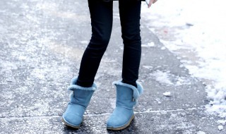 雪地靴怎么搭配 如何搭配雪地靴