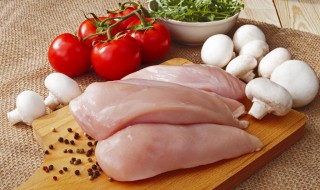 水煮鸡胸肉煮多久 水煮鸡胸肉煮熟的时间
