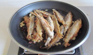 酥鱼怎么做好吃 酥鱼的做法