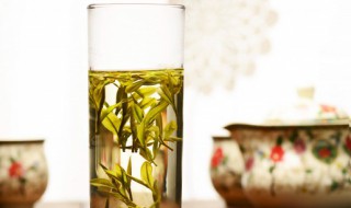 蜂蜜加绿茶能不能喝 蜂蜜可以加绿茶喝吗