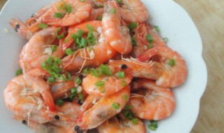 蒜蓉河虾的做法 12步做出美味家常蒜蓉河虾