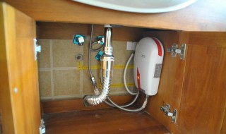 厨房燃气热水器管道怎么包 厨房燃气管道这么包更漂亮