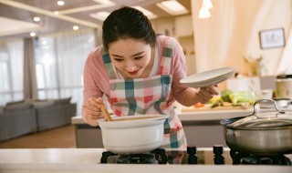 荸荠莲藕排骨汤教程 制作荸荠莲藕排骨汤的方法介绍