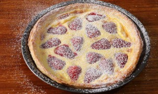 鸡蛋草莓饼如何做 草莓鸡蛋饼的做法介绍