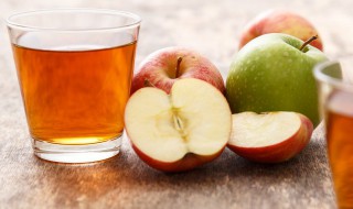 苹果煮水加蜂蜜有什么功效是什么 煮苹果加蜂蜜的功效