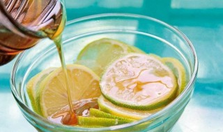 柠檬水有哪些的食用禁忌 柠檬水饮食禁忌