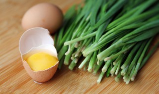 蒜黄炒鸡蛋的做法 蒜黄炒鸡蛋的做法步骤