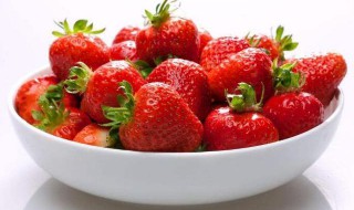 吃草莓的好处和坏处 吃草莓的好处和坏处简单介绍