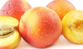 黄桃里面肉是褐色的还能吃吗 黄桃里面的果肉变成褐色