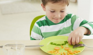 孩子挑食不爱吃饭怎么办 三岁孩子挑食不爱吃饭怎么办