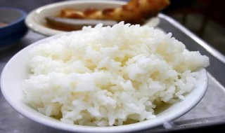 减肥期间可以吃米饭锅巴吗 减肥期间可以吃米饭