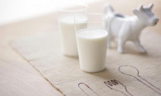 吃牛奶能有母乳吗 吃母乳可以喝牛奶吗