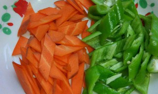 胡萝卜片怎么炒好吃又简单的做法