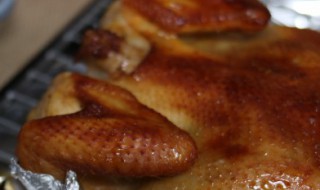 微波炉锡纸烤鸡的制作方法 锡纸烤鸡的制作方法