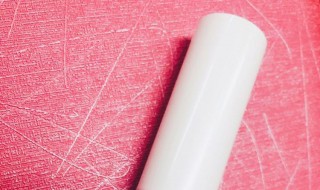 润唇膏有什么功效 润唇膏的作用与功效是什么