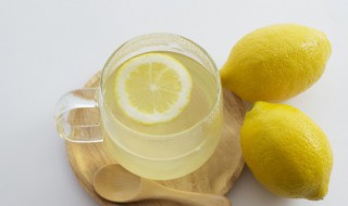 柠檬水用开水冲泡吗 柠檬水要怎样冲泡才健康