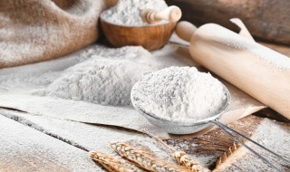 面粉和淀粉怎么做凉皮 淀粉怎样做成凉皮