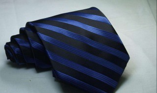 领带用哪个带 上班带哪种领带