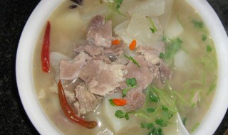 铁锅炖羊肉做法 铁锅炖羊肉的做法