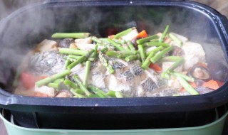 水煮豆腐杂蔬煲怎么做 水煮豆腐杂蔬煲怎么做好吃