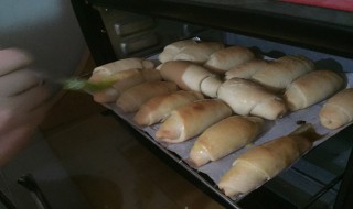 自制烤面包家庭简单 烤面包diy做法