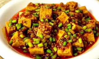 蒜苔炒豆腐怎么做好吃窍门 蒜苔炒豆腐怎么做