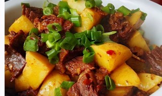 内蒙版的土豆炖牛肉的做法 土豆炖牛肉正宗的做法