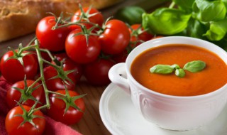 牛肉番茄菠菜煲怎么做 番茄和菠菜牛肉可以一起煮吗