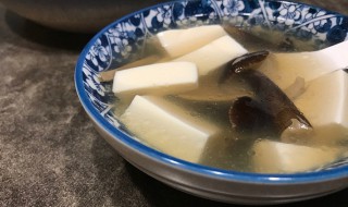 鸡枞菌豆腐汤的做法 鸡枞菇豆腐汤怎么做