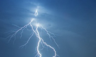 雷电预警颜色等级划分（雷电预警颜色等级划分及危害）