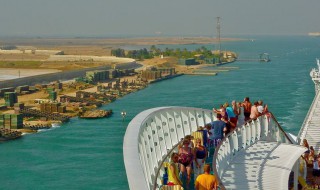 苏伊士运河位于哪两个大洲之间 苏伊士运河两侧大洲是什么