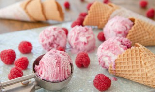 关于冰淇淋唯美短句八个字 关于冰淇淋唯美短句八个字英文