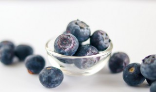 夏天蓝莓干怎么保存时间长 夏天蓝莓干怎么保存