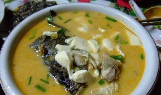 鱼头豆腐金针菇汤的做法窍门 鱼头豆腐汤可以放金针菇吗