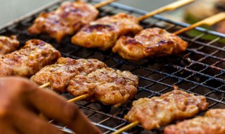 韩式辣酱烤鸡肉串怎么做 韩式辣酱烤鸡肉串怎么做的