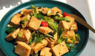冻豆腐炖芹菜窍门 冻豆腐和芹菜